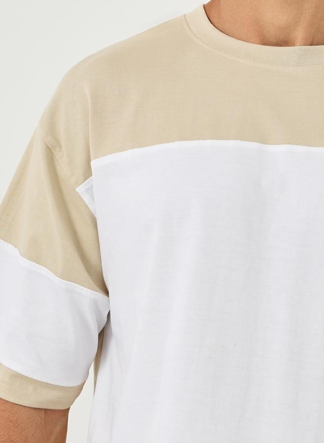 ستايلي تيشيرت ستايلي أوفر سايز بياقة دائرية وألوان متداخلة - Image 3